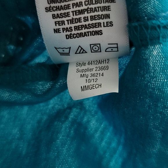 Aeropostale Clear Sequins Flower Racerback Top - Picture 10 of 14